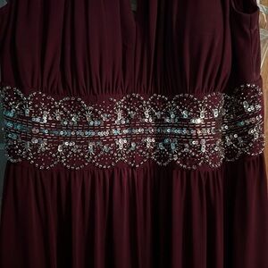 Bought for a formal event and only wore it once. Just sitting in my closest.
